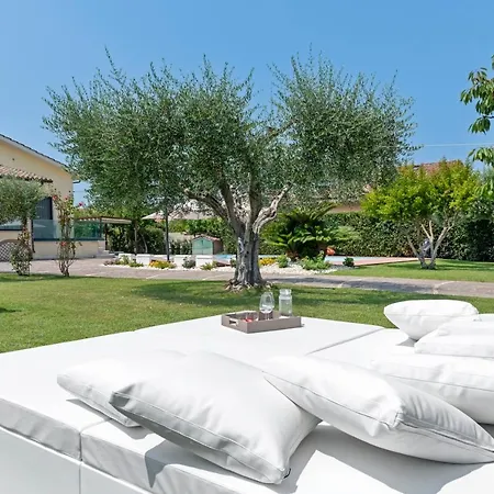 Luxury Duplex Suite In Villa With Private Pool - Near Rome & Ostia Exterior photo