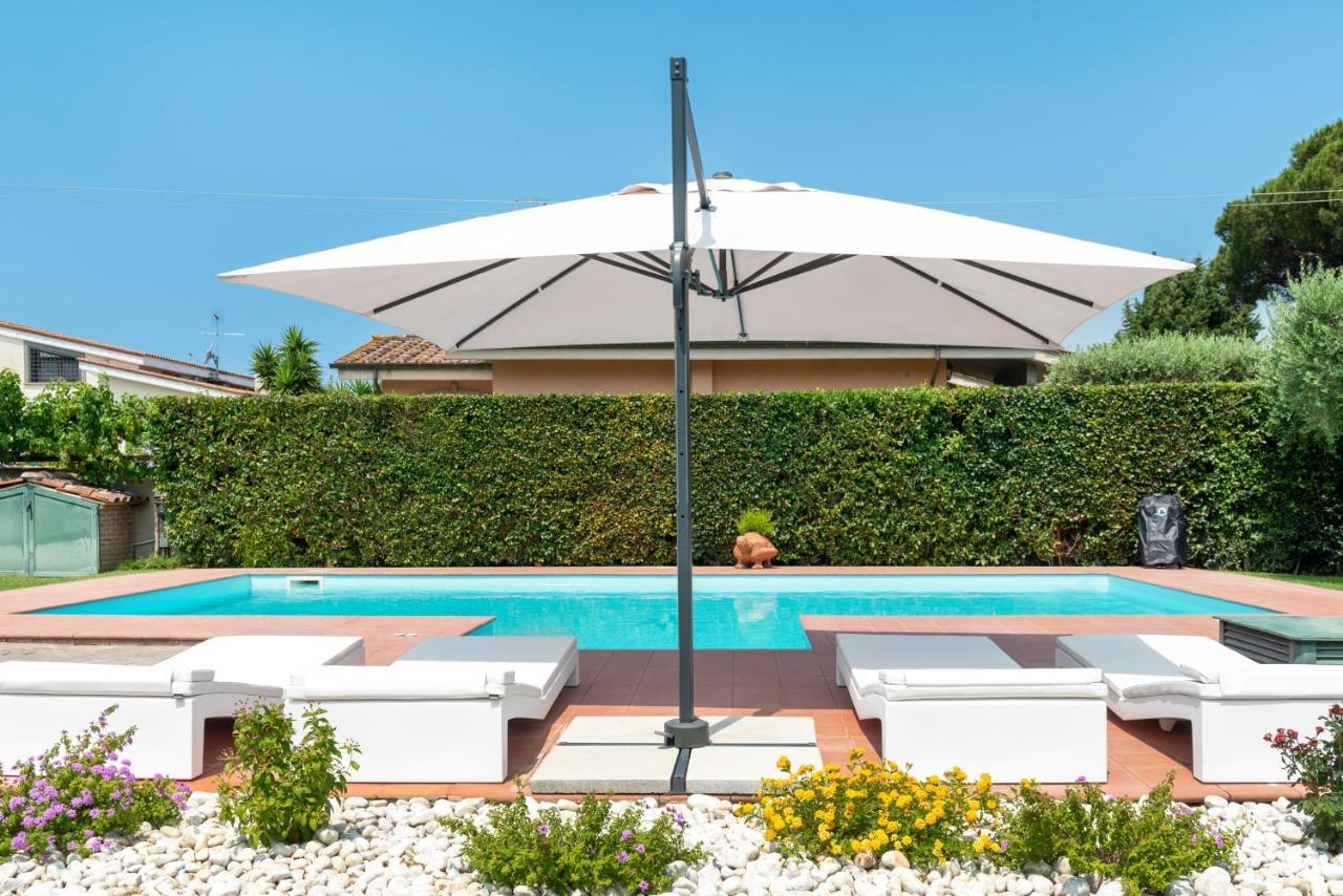 Villa Luxury Duplex In With Private Pool - Near Rome & Lido di Ostia