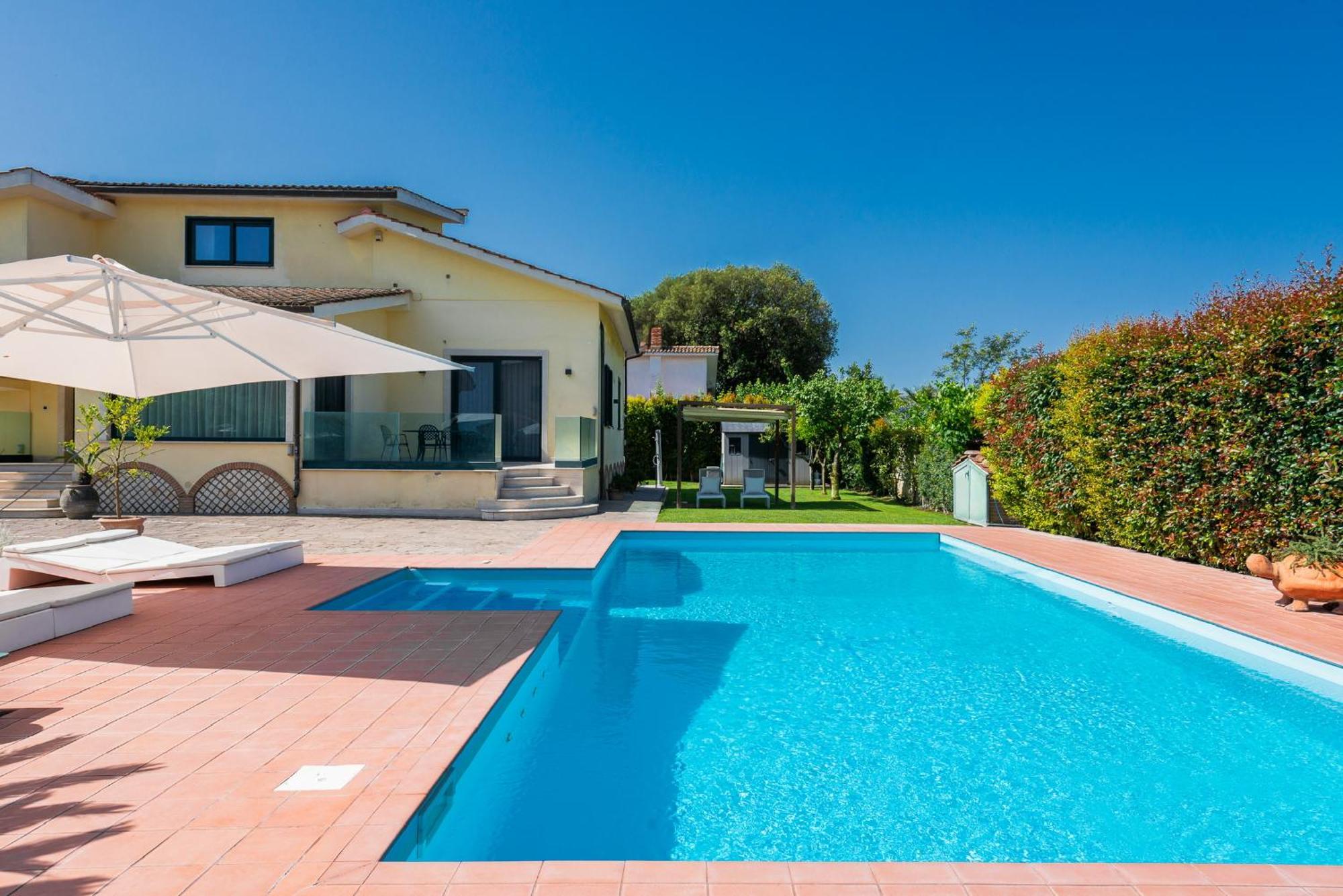 Luxury Duplex In With Private Pool - Near Rome & Villa Lido di Ostia